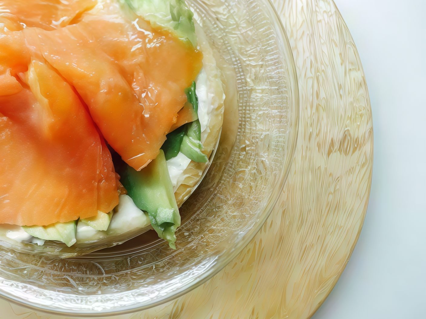 Tosta De Aguacate Y Salmón Laminado