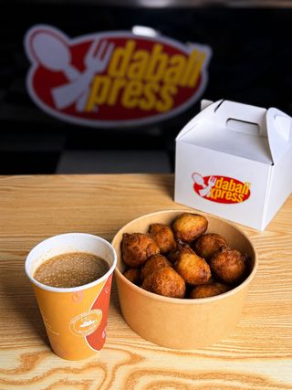 Combo Beignets Gbofloto &
Bouillie De Mil