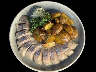 Оселедець з молодою картоплею (250г)