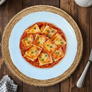 Ravioli pomodoro e basilico