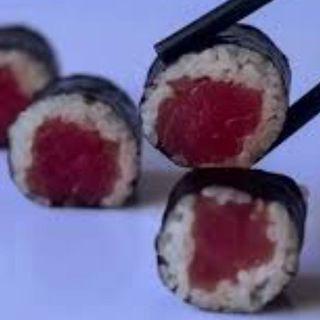 Atum Maki 8 Unidades