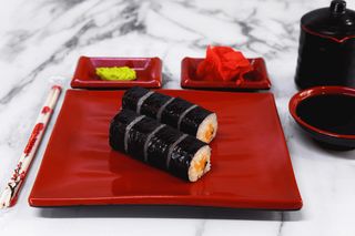 Ролл с с лососем