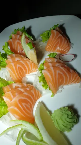 26. Sake sashimi - 14 pezzi