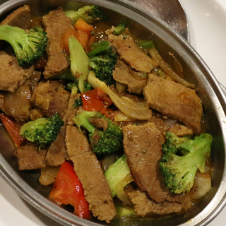 Ternera Frita Estilo Nepali Con Arroz