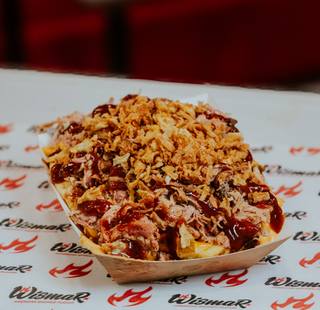 Patatas Especiales Pulled Pork Fries