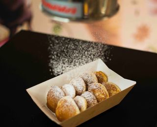 Fluffy palačinkice porcija