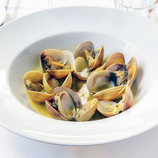 Almejas  salvaje de la  ría de Arosa  a La Sartén