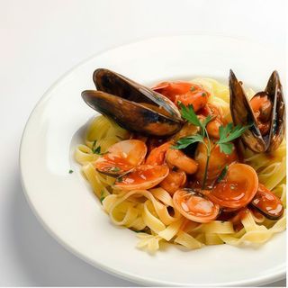 Pasta con salsa vongole