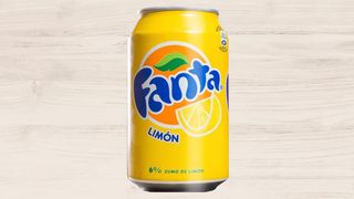 Fanta Limón lata 330ml.