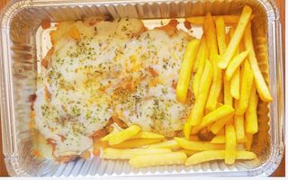 Milanesa de pollo a la napolitana