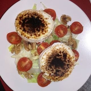 Ensalada De Queso De Cabra
