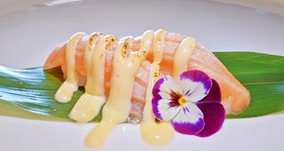 62-Nigiri salmone flambé - 2 pezzi