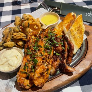 Piatto di frutti di mare