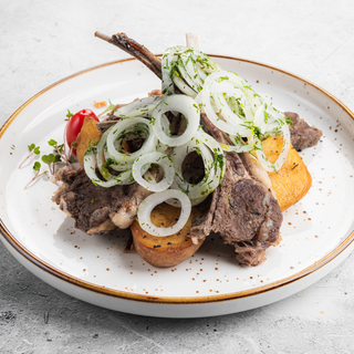 Антрекот из баранины с картофелем 