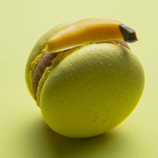 Macaron De Plátano Y Caramelo