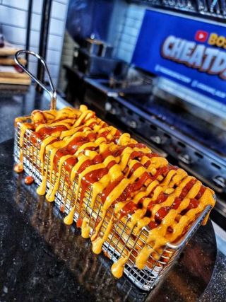 SPICY LOADED FRIES 360GR