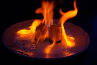 134. Gunkan sake flambè