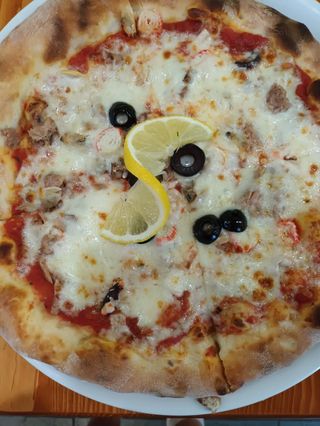 Пица Морски дар (60см)