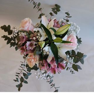 Bouquet misto tonalità rosa e bianco 