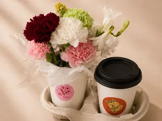 Cappuccino & Flowers