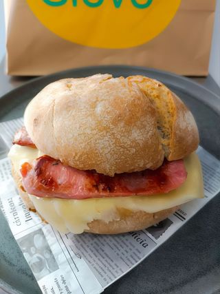 Bocadillo De Criollo