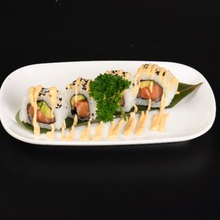 39. Spicy salmone 8 pezzi