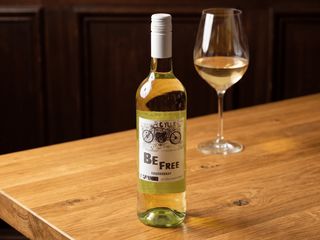 Bee Free "Chardonnay" б/а,біле (750ml)