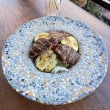 Salată caldă cu carne de vită