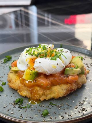 Завтрак с лососем/ Salmon breakfast