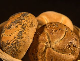 Pâinea Casei pe Vatra