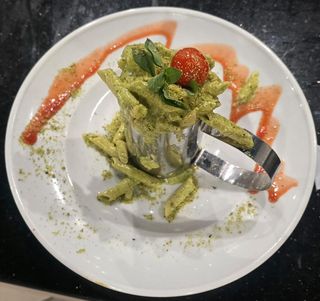Pasta pesto fruits de mer