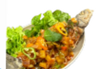 Pesce intero in salsa agrodolce