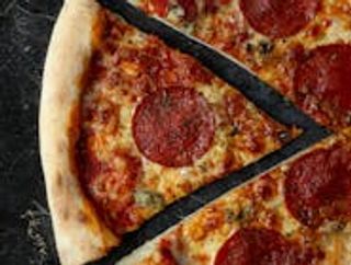 Pizza Peperoni-Lazur