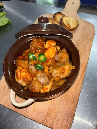Tigaie picanta pui