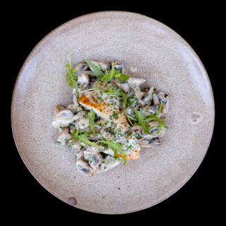 Suprême De Poulet Crème Champignon