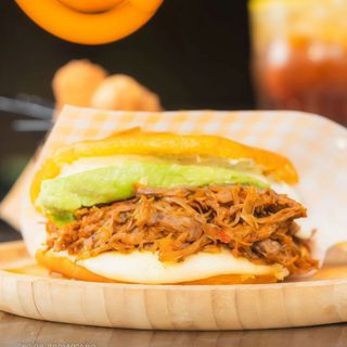 AREPA MARIA MOÑITOS