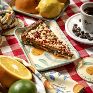 Tartă vegană cu ciocolată și zmeură