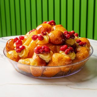 Babà farcito con frutta di stagione 800g