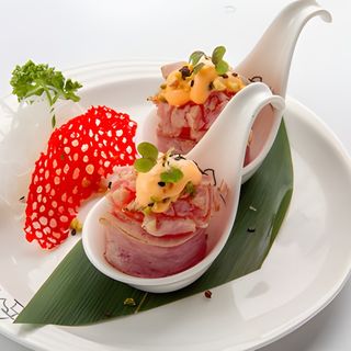 Gunkan flambe maguro