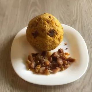 Bolón De Chicharrón