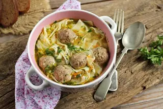 Суп лапша с фрикадельками
