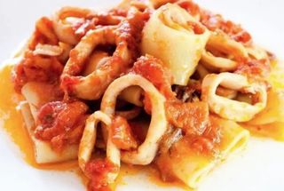 Calamares con salsa picante