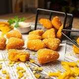 Bocaditos rellenos de chedar (8 und)