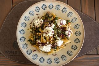 Vegetarijanska pasta Pesto Mozzarella