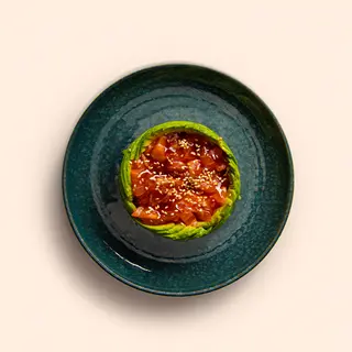 68. Tartar salmón