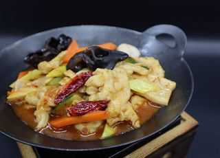 312. Piccola padella fai da te con pollo