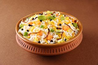 Veg Biryani With Raita