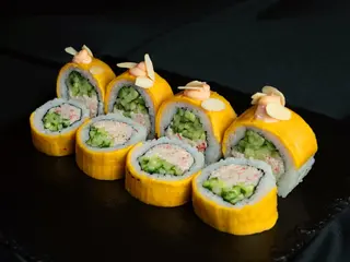 Serowy ze śnieżnym krabem (8szt) (320g)