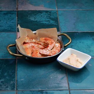 ვეფხისებრი კრევეტები გრილზე