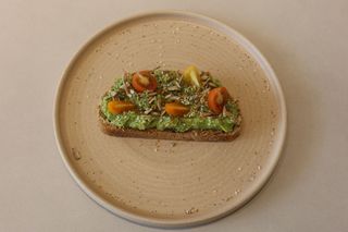 Desayuno smash avocado